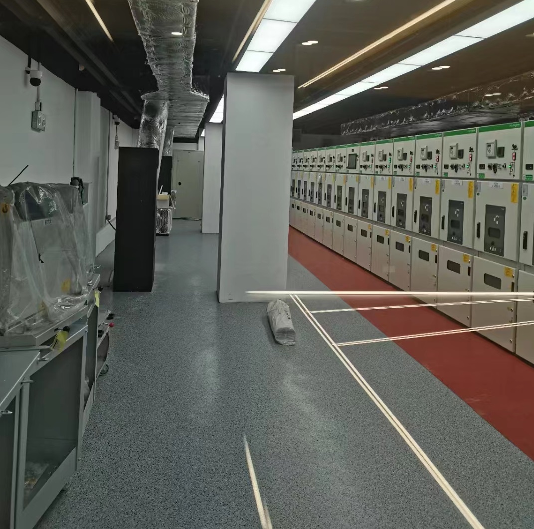 遼寧電視臺(tái)（自流平+塑膠地板）